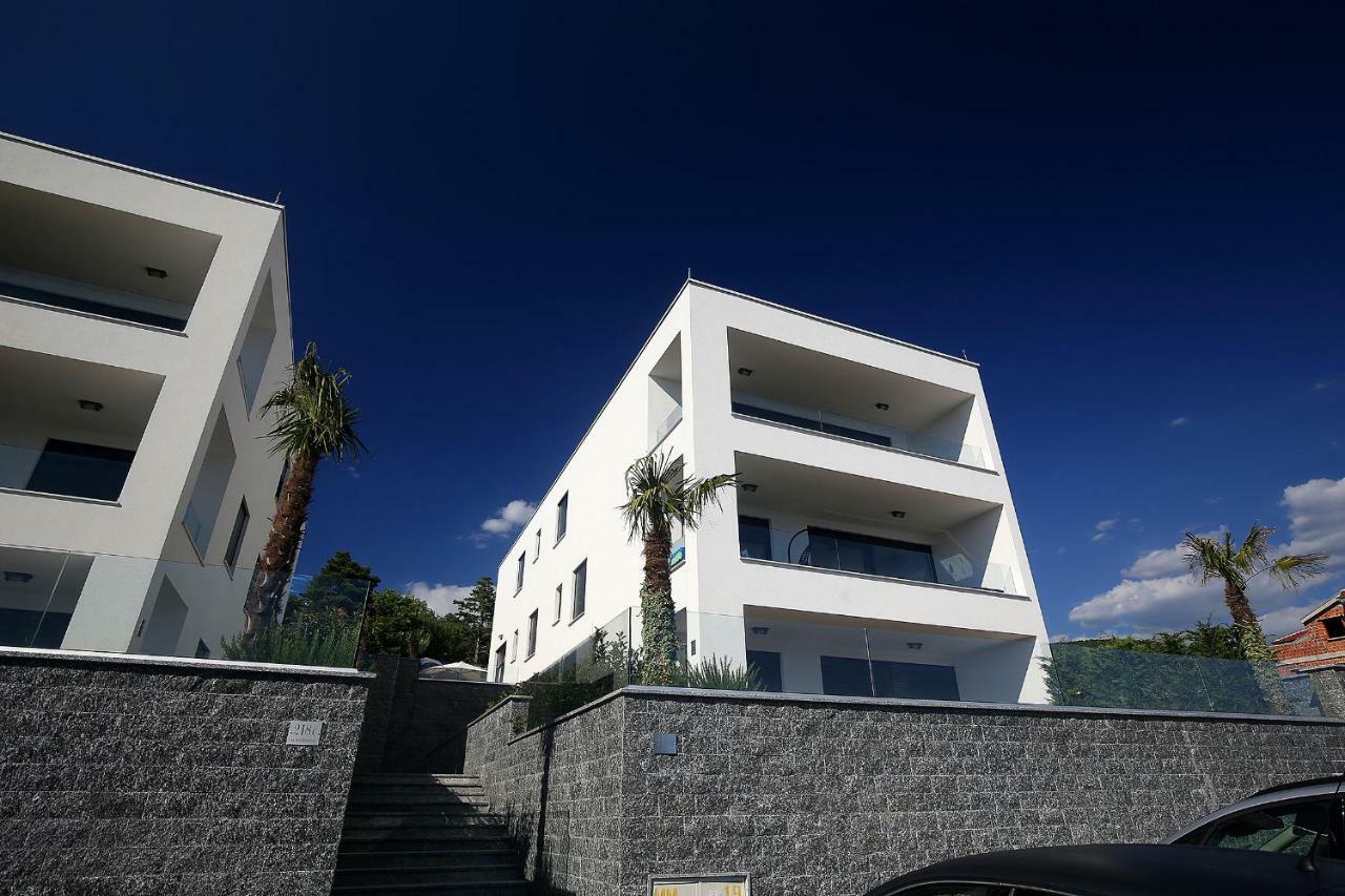 The View Luxury Apartment Dramalj Exterior photo