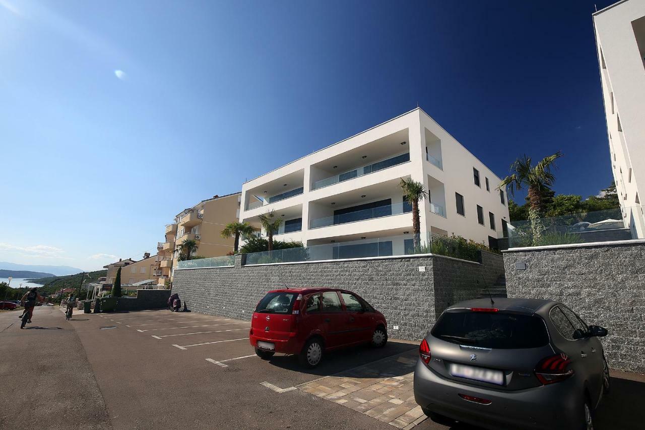 The View Luxury Apartment Dramalj Exterior photo